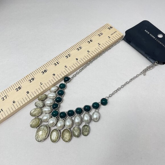 New York & Company Statement‎ Bib Necklace Y2K Faceted Green Christmas Party - Picture 7 of 7